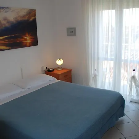 B&B Porto Garibaldi Гостевой дом 3*